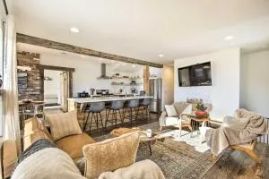 Beautiful Livingston Home with Mountain Views - 利文斯顿