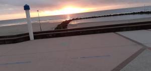 Appartements Studio 30 m2 refait a neuf idealement situe centre ville et plage : photos des chambres