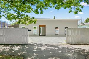 obrázek - Contemporary Comfort - Masterton Holiday Home