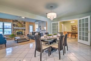 Lovely San Antonio Home about 13 Mi to Downtown!