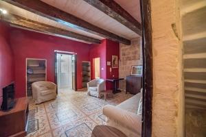 Julianas unique Townhouse by Vallettastay