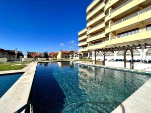 Vilamoura Marina Mar 2 With Pool by Homing