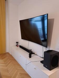 Classy apartment with parking in the city center