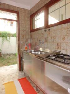 Adorable Villa for 8 people close to the sea