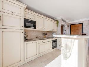 Apartment Le Domaine de la Baie-1 by Interhome