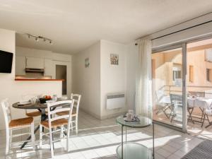 Appartements Apartment Le Capitole-9 by Interhome : photos des chambres