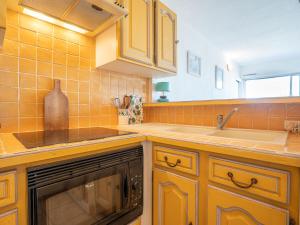 Apartment Le Serpent de Mer-2 by Interhome