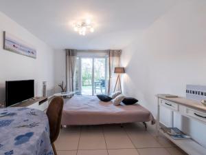 Apartment Le Domaine-1 by Interhome