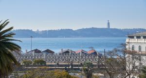 Deluxe One-Bedroom Apartment with River View room in Lisbon Five Stars Apartments 8 Building