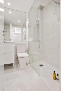 Gran Via by RegalateMadrid