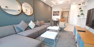 Spacious 1BR with Balcony & Rooftop Pool The Bay Business Bay