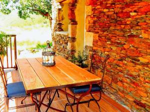 Maisons de vacances Magnificent cottage in Payzac with heated pool : photos des chambres