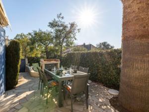 Maisons de vacances Holiday Home Le Clos d'Azur 2 - LMO139 by Interhome : photos des chambres