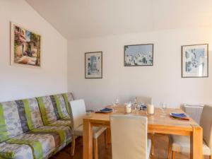 Maisons de vacances Holiday Home Le Clos d'Azur 2 - LMO139 by Interhome : photos des chambres