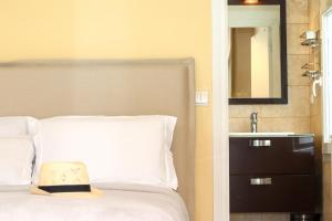 Charming Villa with Jacuzzi at 200m from beaches