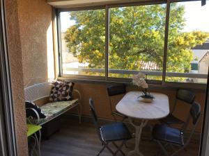 Appartement Port Fréjus avec Loggia et accès Plages à pieds