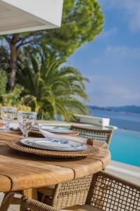 Super Luxury Skiathos Villa Seven Stunning Bedroom Suites Villa Daphne