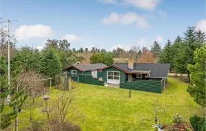 Beautiful Home In Saltum With Kitchen - Grønhøj
