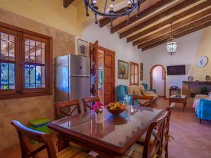 Holiday Home Ses Comes by Interhome