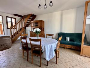 Holiday Home Maison Front de Mer by Interhome
