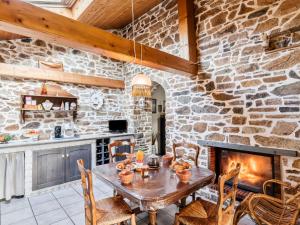 Maisons de vacances Holiday Home Les Roses by Interhome : photos des chambres