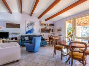 Apartment LOlivastre by Interhome