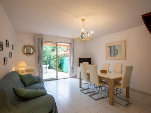 Holiday Home Tahiti Parc-4 by Interhome