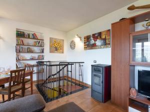 Holiday Home Lory House by Interhome