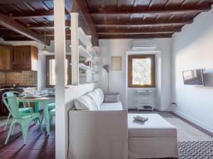 Apartment Al Gianicolo by Interhome