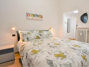 Apartment NoLo Flat by Interhome