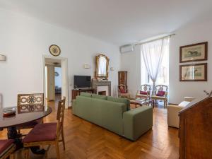 Apartment Virgilio by Interhome