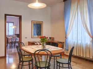 Apartment Massimo by Interhome