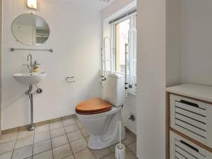 Apartment Amaia - 500m from the sea by Interhome