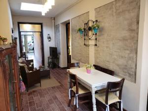 Casa, Ituzaingó 215