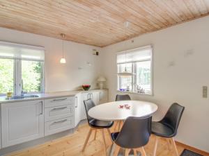 Holiday Home Elsamaria - 400m from the sea by Interhome