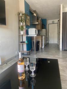 Appartements IBIZA Studio Cosy, parking privatif, wifi, clim, 5 mn plage : photos des chambres