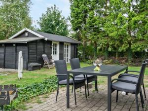 Holiday Home Carly - 100m from the sea by Interhome