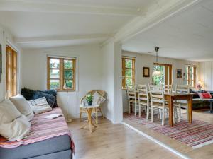 Holiday Home Carly - 100m from the sea by Interhome