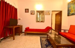 Villa Felicia 1bhk property with kitchen Near French Colony