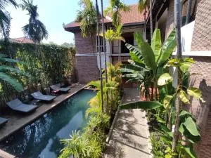 River and villa - Siem Reap