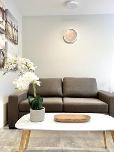 6Stu Hastings Street Studio