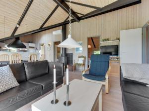 Holiday Home Thorgot - 400m from the sea by Interhome