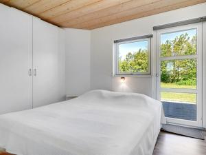 Holiday Home Toja - 700m from the sea by Interhome