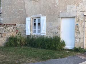 Maisons de vacances Maison de village et jardin , a Mornac sur Seudre : photos des chambres