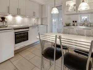 Apartment Faidra - 2-5km from the sea by Interhome