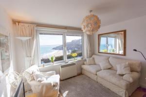 13 Carrack Widden with complimentary spa passes