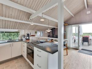 Holiday Home Kylli - 600m from the sea by Interhome