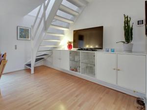 Apartment Aslef - 2-3km from the sea by Interhome