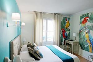 Hotels Hotel Les Pasteliers : Chambre Double Premium