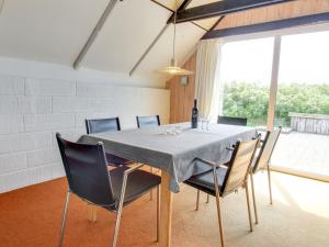 Holiday Home Florentine - 600m from the sea in Western Jutland by Interhome